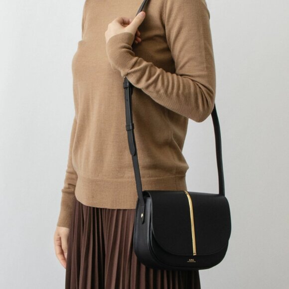BNWT–Slightly Imperfect [ A.P.C. Betty Crossbody Bag 🖤👜] (#235)